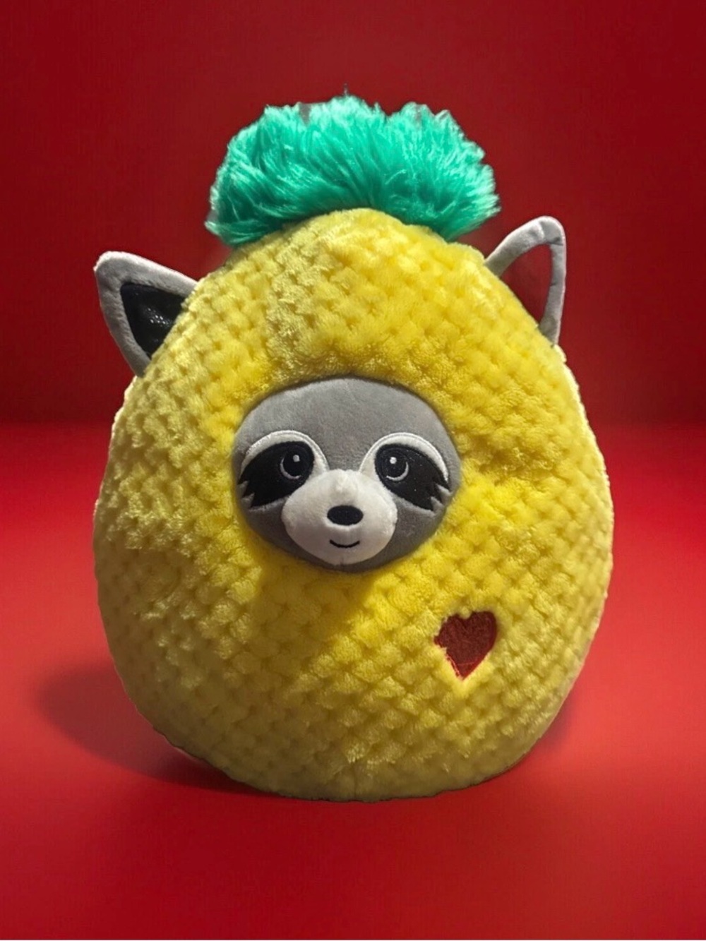 Squishmallows Hug Me Plushie Racoon In Pineapple With Heart